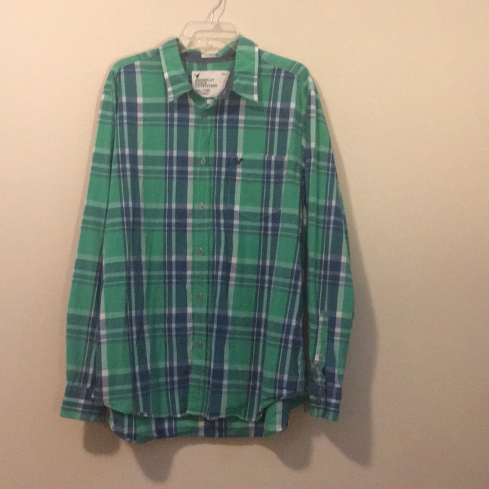 LIKE NEW American Eagle shirt